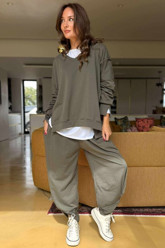 The Sunday Morning V Slouch Sweatshirt Khaki